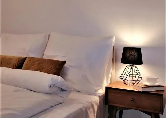 Bialy Kruk Vis-a-vis Jasnej Gory 5b *