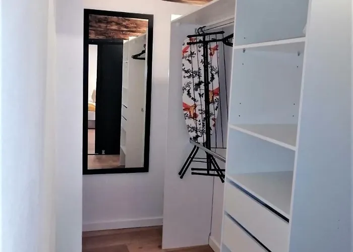 Bialy Kruk Vis-a-vis Jasnej Gory 5b Apartmán *